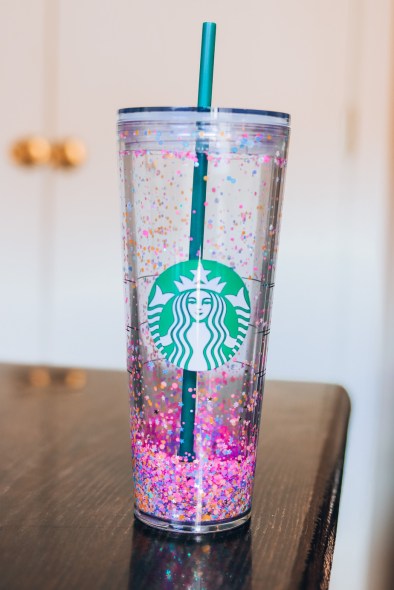 Floating glitter tumbler